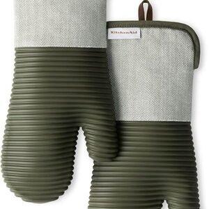 KitchenAid silicone oven mitts 2-pack